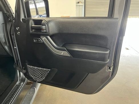 Used 2016 Jeep Wrangler Sport w/ Quick Order Package 24S AWD/4WD image 12