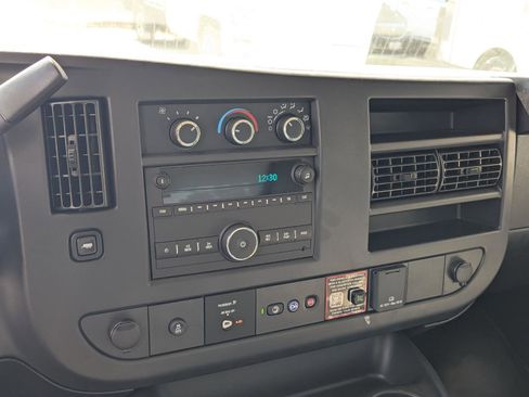 New 2025 GMC Savana 3500 w/ Power Convenience Package image 30