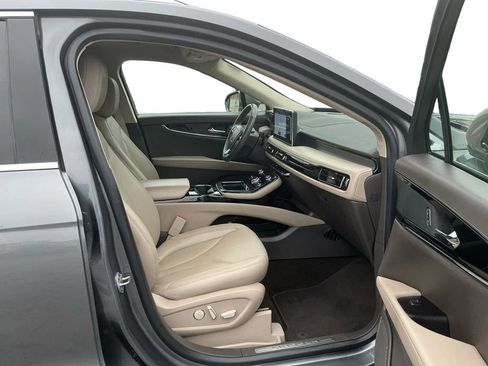 Used 2022 Lincoln Nautilus FWD w/ Premium Package image 22