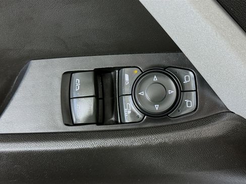 Used 2020 Chevrolet Camaro LT image 24