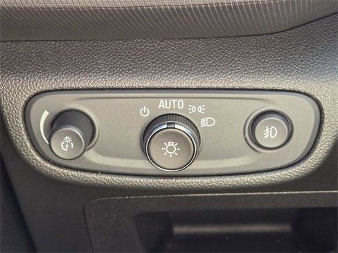 Used 2022 Chevrolet TrailBlazer LT image 21