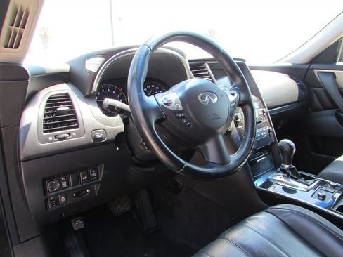 Used 2013 INFINITI FX37 2WD w/ Premium Pkg image 8