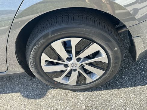 New 2025 Nissan Altima 2.5 S image 10