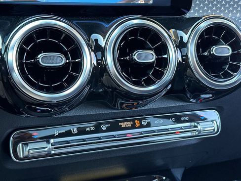 New 2026 Mercedes-Benz GLB 250 GLB 250 image 19