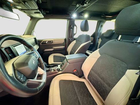Used 2022 Ford Bronco Wildtrak AWD/4WD image 24