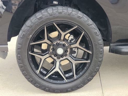 Used 2024 Ford Expedition XLT AWD/4WD image 10