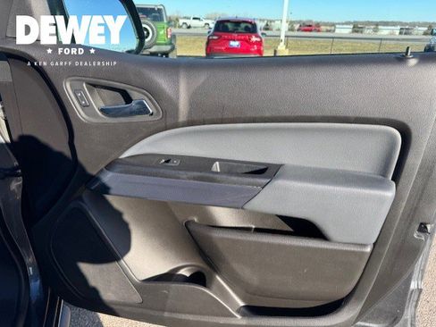 Used 2016 Chevrolet Colorado Z71 image 31