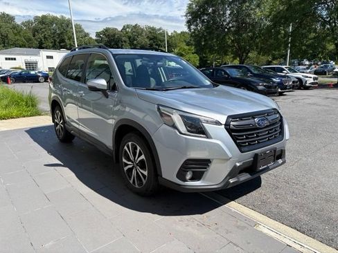 Used 2023 Subaru Forester Limited AWD/4WD image 5