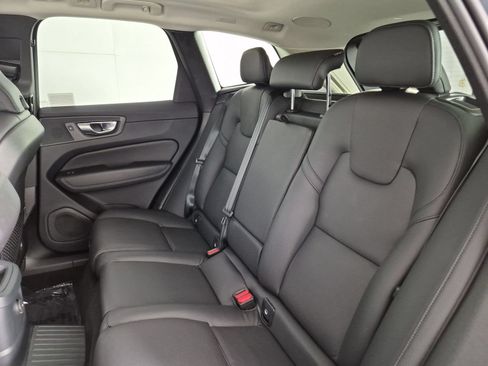 Certified 2024 Volvo XC60 T8 Plus w/ Protection Package Premier AWD/4WD image 29