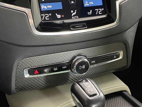 Used 2020 Volvo XC90 T6 R-Design w/ Protection Package image 28