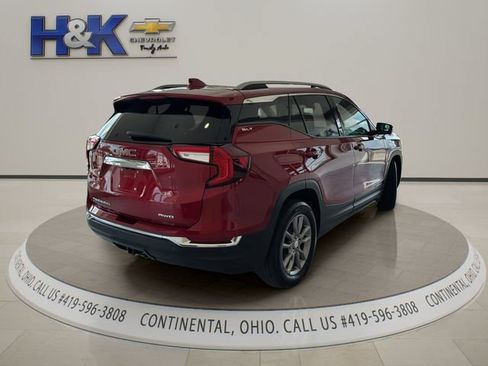 Used 2022 GMC Terrain SLT w/ Infotainment Package II AWD/4WD image 6