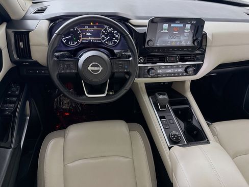 Used 2023 Nissan Pathfinder SL w/ SL Premium Package image 17