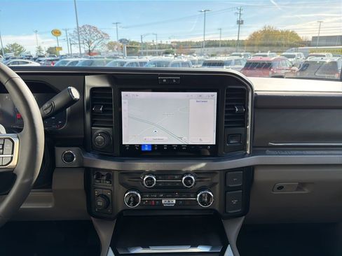 New 2026 Ford F250 Platinum w/ Platinum Plus Package image 30