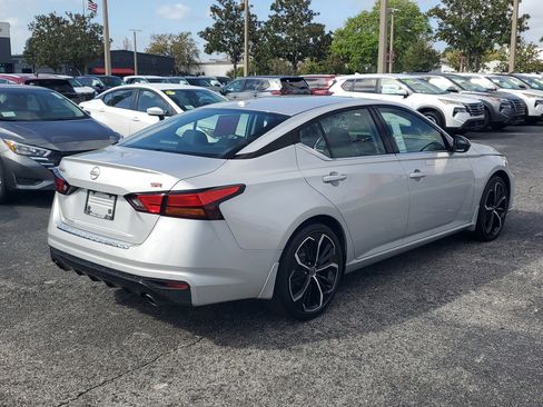 Certified 2023 Nissan Altima 2.5 SR w/ SR Premium Package image 4