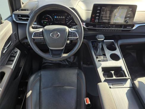 Used 2024 Toyota Sienna XSE w/ XSE Premium Package AWD/4WD image 33
