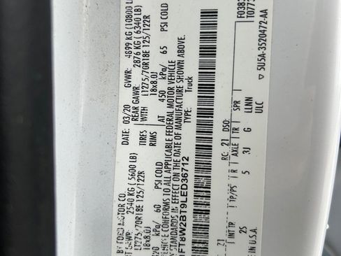 Used 2020 Ford F250 XLT w/ XLT Value Package image 25