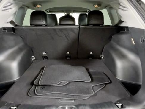 Used 2022 Jeep Compass Limited w/ Mopar Graphics Package AWD/4WD image 12