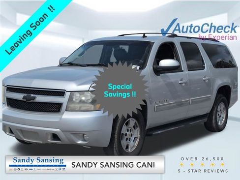 Used 2010 Chevrolet Suburban LT image 1