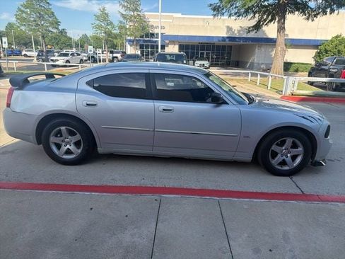 Used 2009 Dodge Charger SXT RWD image 4