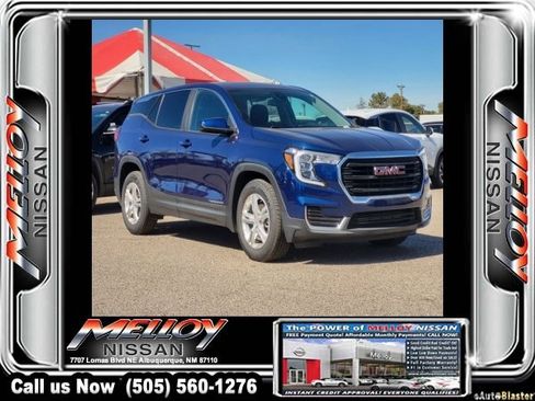 Used 2022 GMC Terrain SLE w/ LPO, Cargo Package image 3