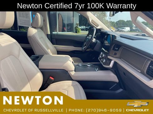 Used 2023 Ford Expedition Limited AWD/4WD image 22