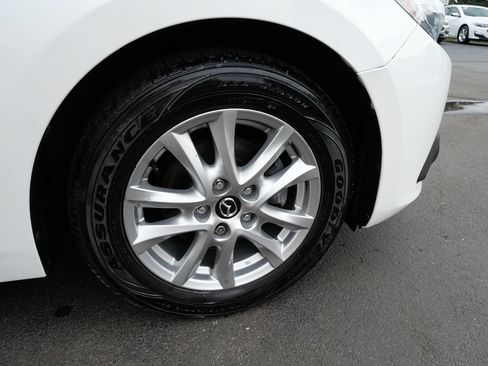 Used 2015 MAZDA MAZDA3 i Touring FWD image 39