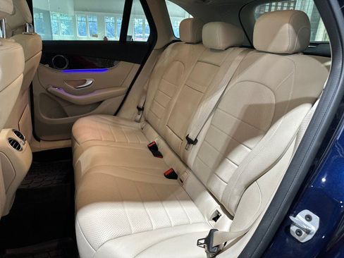 Used 2021 Mercedes-Benz GLC 300 w/ Premium Package image 42