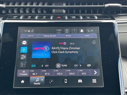 Used 2023 Jeep Grand Cherokee L Laredo AWD/4WD image 22