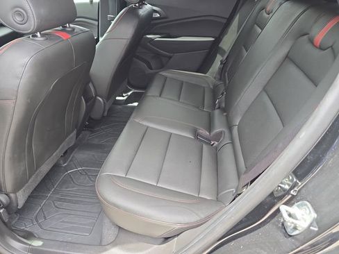 Used 2024 Chevrolet Trax RS w/ Sunroof Package FWD image 16