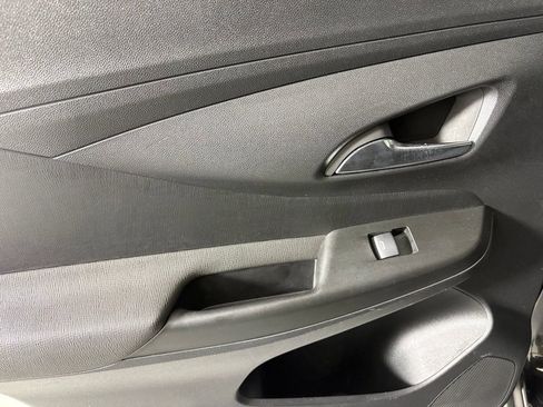 Used 2026 Buick Envista Preferred FWD image 35