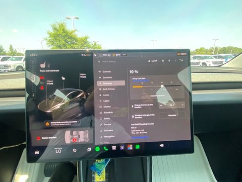 Used 2026 Tesla Model Y AWD image 15