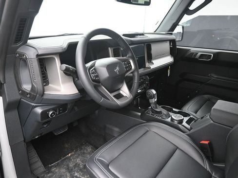 New 2026 Ford Bronco Outer Banks image 33