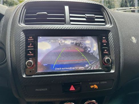 Used 2018 Mitsubishi Outlander Sport ES AWD/4WD image 25
