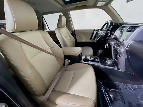 Certified 2018 Toyota 4Runner SR5 Premium image 26