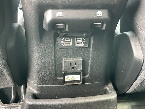 Used 2022 Jeep Wrangler Unlimited Rubicon 4xe w/ Steel Bumper Group AWD/4WD image 23