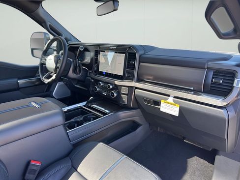 New 2026 Ford F250 Platinum AWD/4WD image 32
