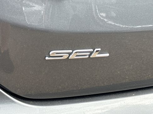 Used 2024 Ford Edge SEL w/ Convenience Package AWD/4WD image 30