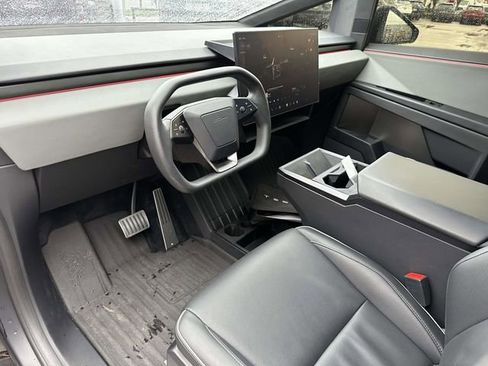Used 2024 Tesla Cybertruck AWD Crew Cab image 11