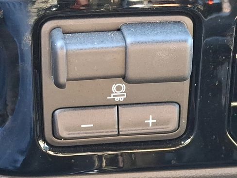 Certified 2024 Chevrolet Silverado 1500 ZR2 w/ Technology Package image 29