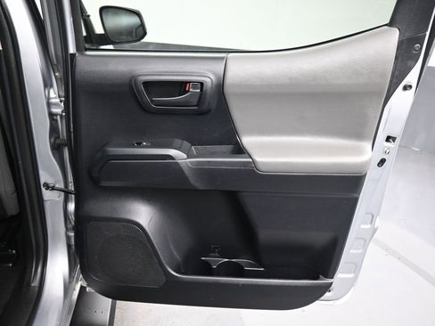 Used 2020 Toyota Tacoma SR w/ SR Convenience Package RWD image 37