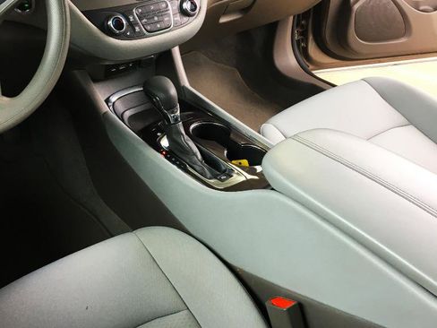 Used 2023 Chevrolet Malibu LT FWD image 20