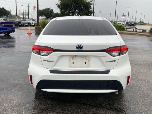 Used 2021 Toyota Corolla LE FWD image 6