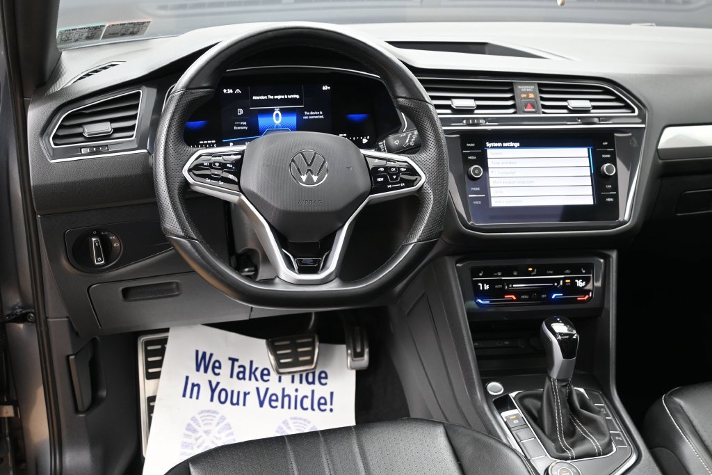 Used 2024 Volkswagen Tiguan SE R-Line AWD/4WD image 25