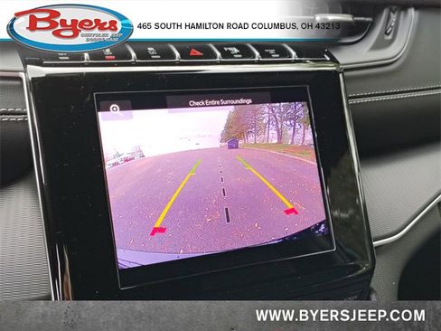 New 2025 Jeep Grand Cherokee Altitude image 3