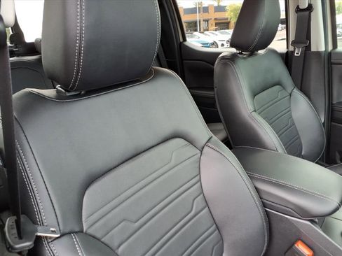 Certified 2025 Ford Ranger Lariat w/ Convenience Package image 12