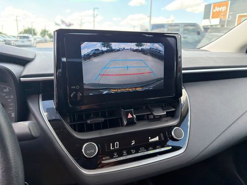 Used 2024 Toyota Corolla LE FWD image 20