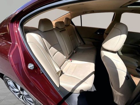 Used 2017 Honda Accord EX-L image 19
