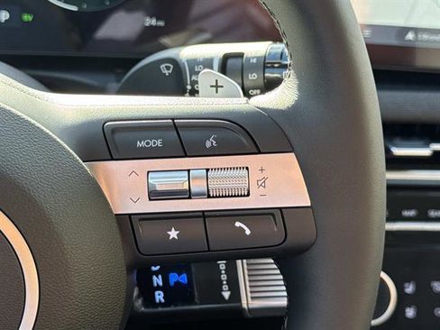 New 2026 Hyundai Tucson Limited image 19