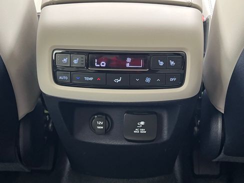 Used 2024 Hyundai Palisade Calligraphy AWD/4WD image 22
