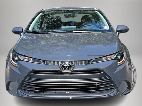 Certified 2024 Toyota Corolla LE image 3